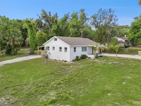 334 W Howry Avenue Deland FL 32720