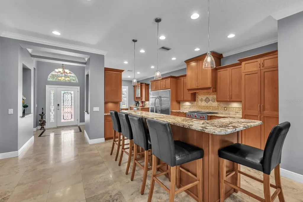 5613 Lark Meadow Place Lithia FL 33547