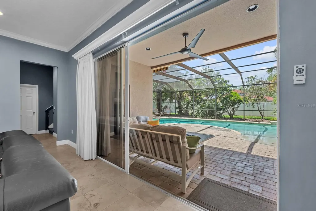 5613 Lark Meadow Place Lithia FL 33547