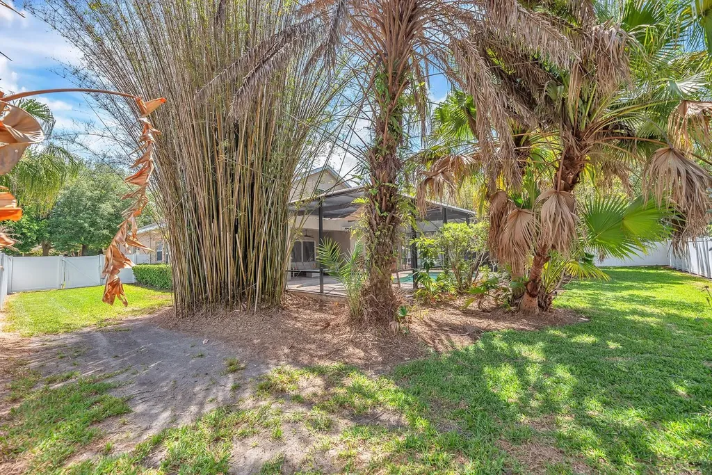 5613 Lark Meadow Place Lithia FL 33547