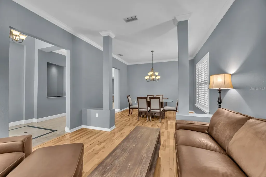 5613 Lark Meadow Place Lithia FL 33547