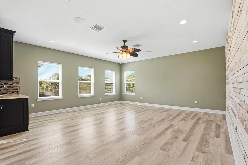 1737 Virginia Willow Drive Wesley Chapel FL 33544