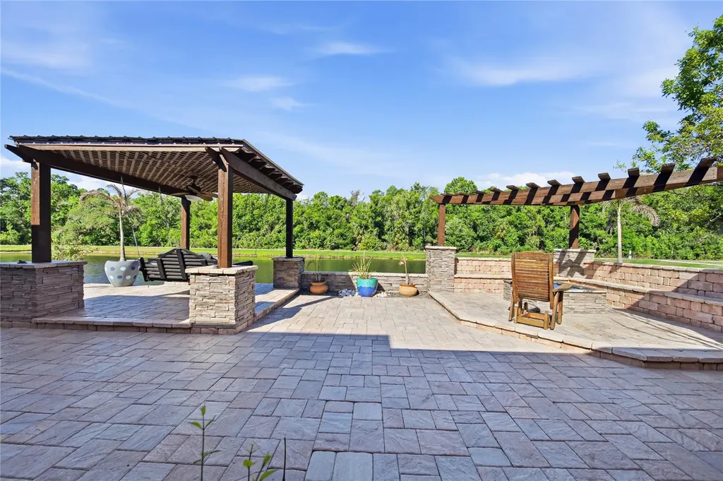 1737 Virginia Willow Drive Wesley Chapel FL 33544