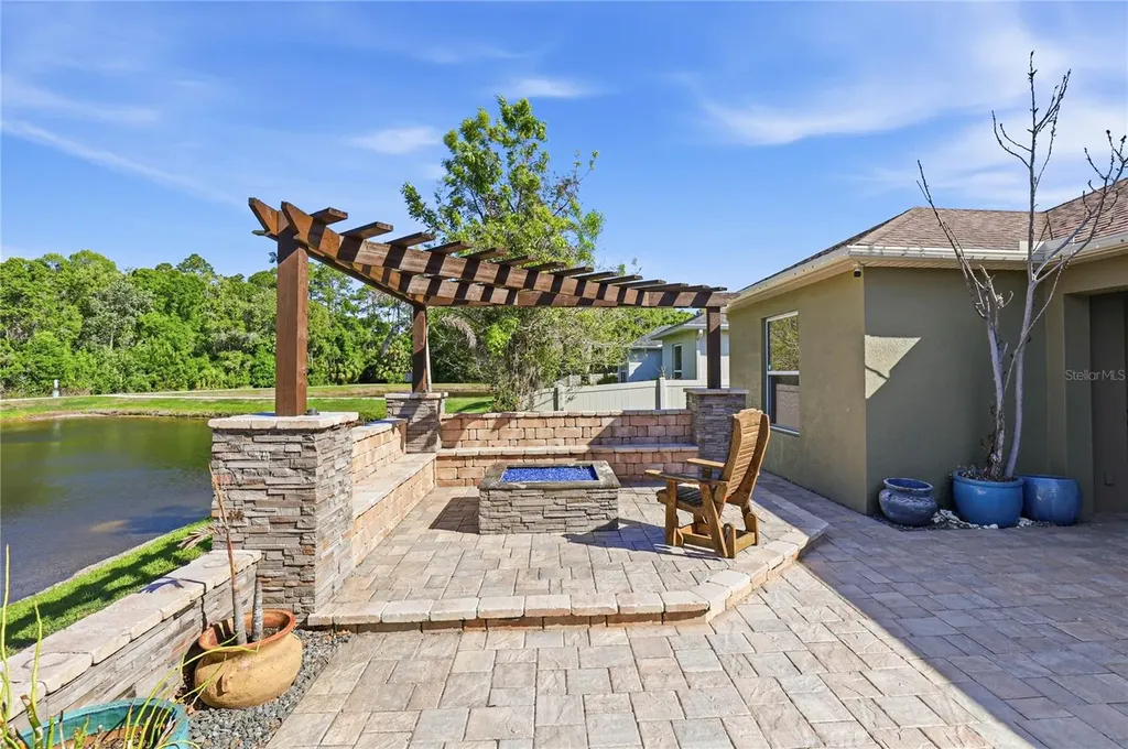 1737 Virginia Willow Drive Wesley Chapel FL 33544