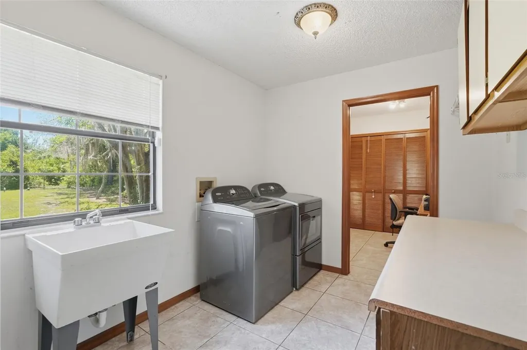 15240 Shady Lane Tavares FL 32778