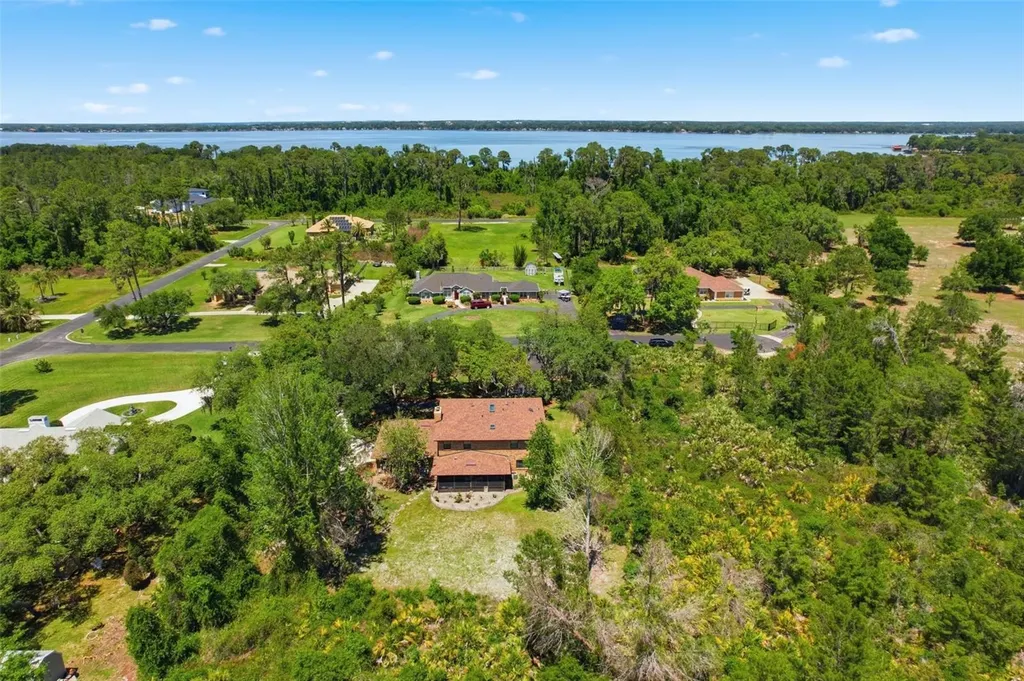 15240 Shady Lane Tavares FL 32778