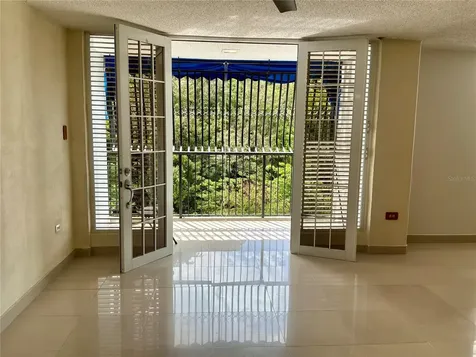 426 Ensenada Borinquen Towers Iii San Juan PR 00920