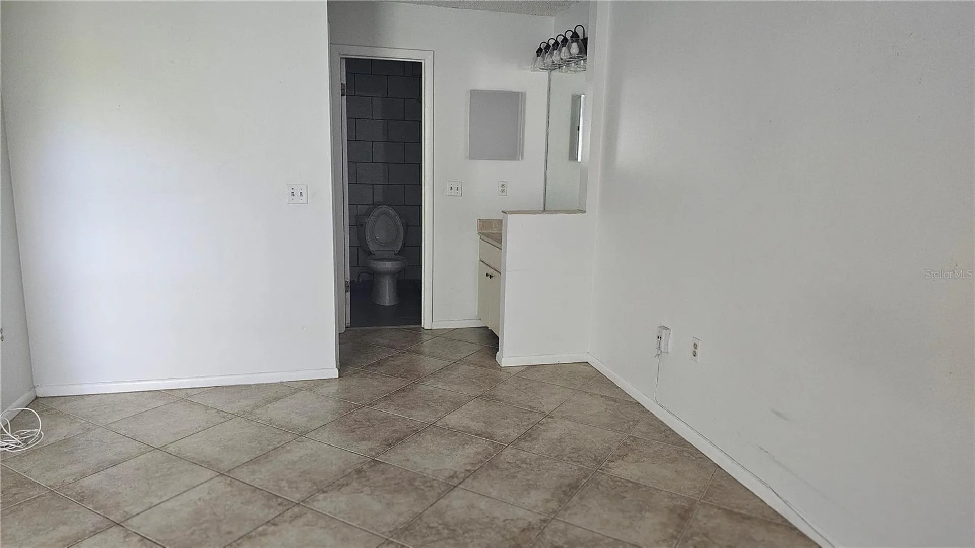 2912 S Semoran Boulevard Orlando FL 32822