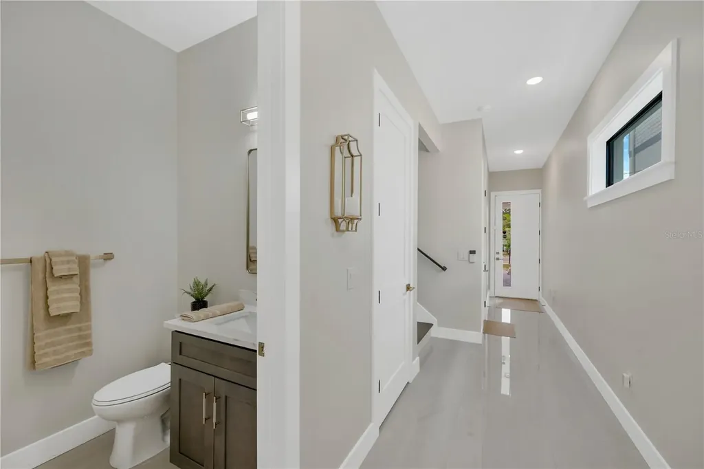 6021 Interbay Tampa FL 33611