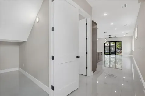 6021 Interbay Tampa FL 33611