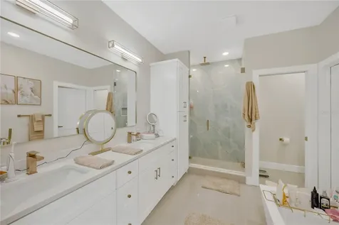 6021 Interbay Tampa FL 33611