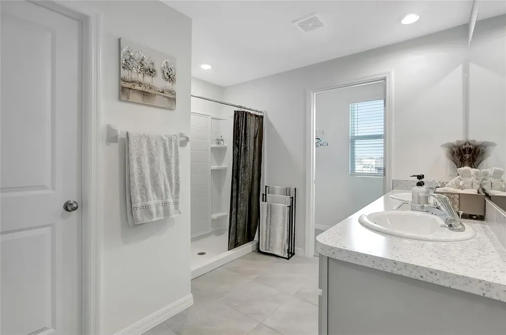 7737 Rosewood Garden Loop Tampa FL 33637