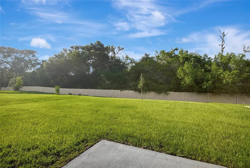 7737 Rosewood Garden Loop Tampa FL 33637