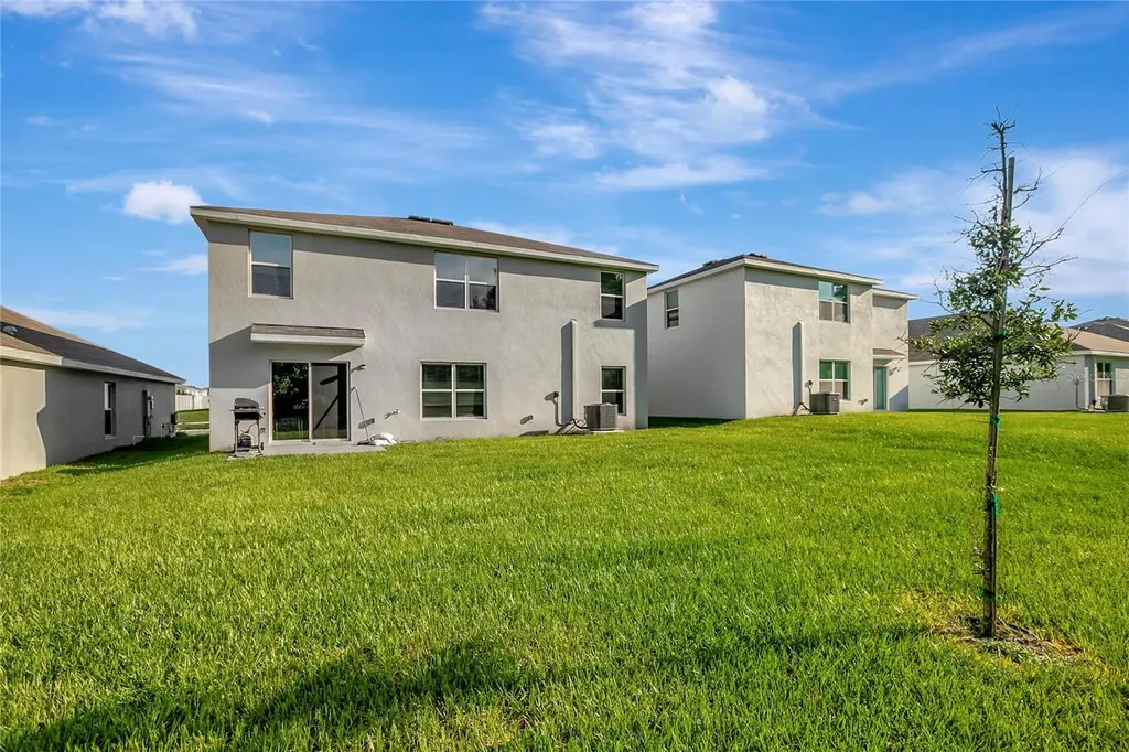 7737 Rosewood Garden Loop Tampa FL 33637
