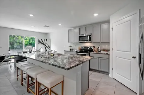 7737 Rosewood Garden Loop Tampa FL 33637