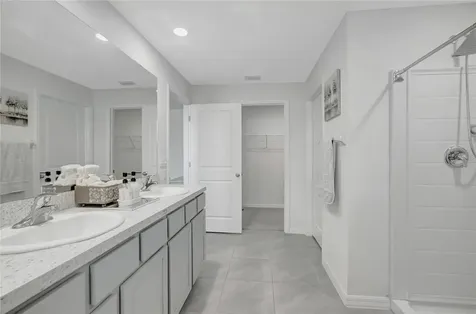 7737 Rosewood Garden Loop Tampa FL 33637