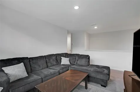 7737 Rosewood Garden Loop Tampa FL 33637