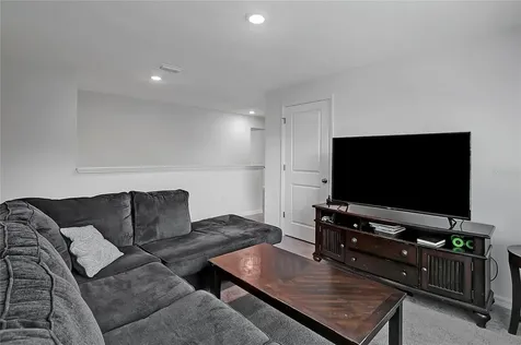 7737 Rosewood Garden Loop Tampa FL 33637