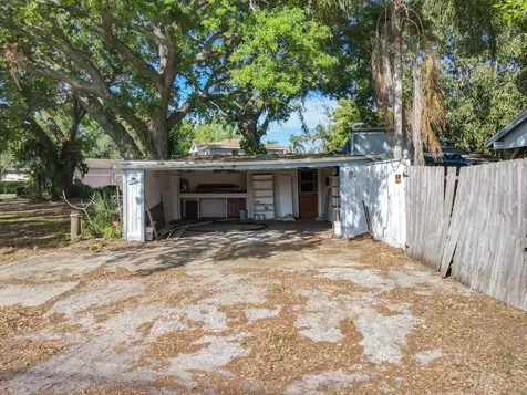 5402 Parkway Drive Belle Isle FL 32809