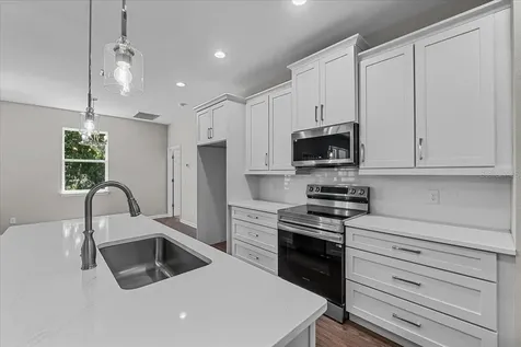 4502 Fairway Oaks Drive Mulberry FL 33860