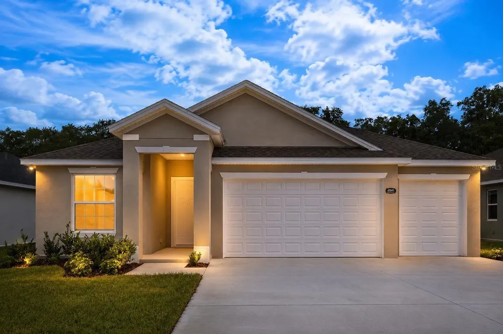 4541 Fairway Oaks Drive Mulberry FL 33860