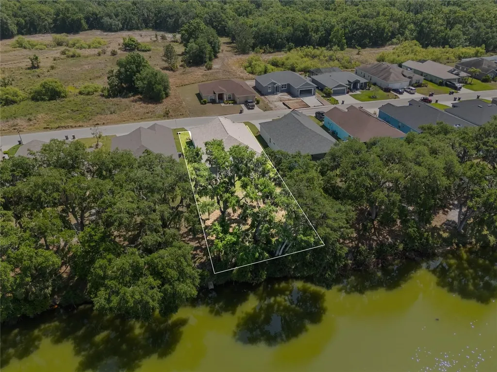 4541 Fairway Oaks Drive Mulberry FL 33860