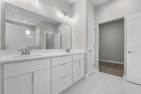4541 Fairway Oaks Drive Mulberry FL 33860