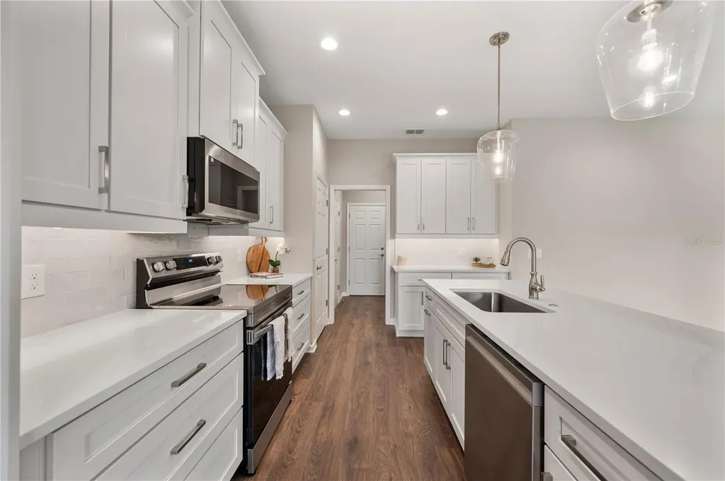 4550 Fairway Oaks Drive Mulberry FL 33860