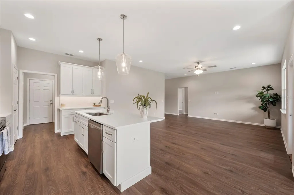 4550 Fairway Oaks Drive Mulberry FL 33860