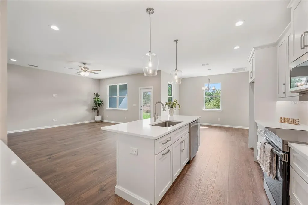 4550 Fairway Oaks Drive Mulberry FL 33860