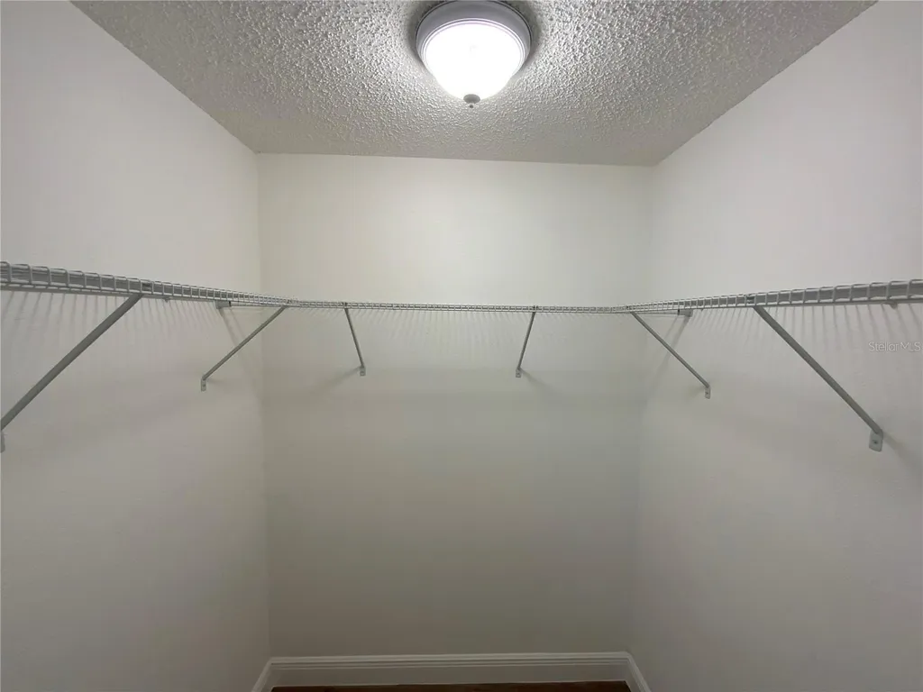 305 E Wellington Court Tampa FL 33604
