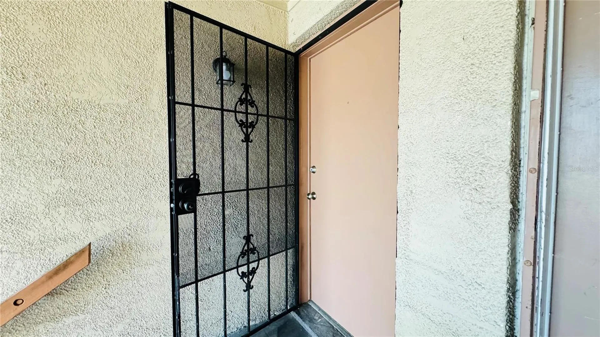 305 E Wellington Court Tampa FL 33604