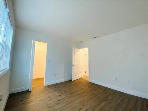 305 E Wellington Court Tampa FL 33604