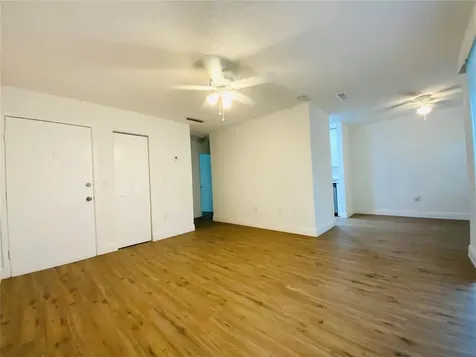 305 E Wellington Court Tampa FL 33604