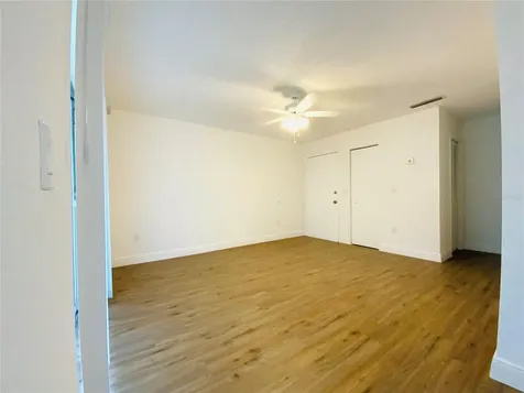 305 E Wellington Court Tampa FL 33604