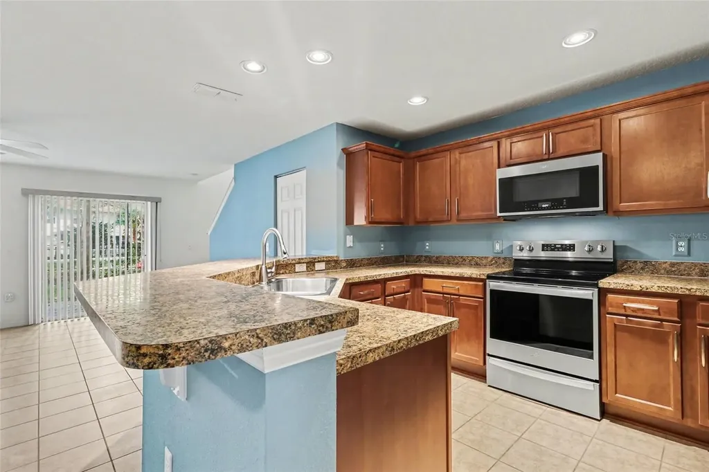 3077 Seaview Castle Drive Kissimmee FL 34746