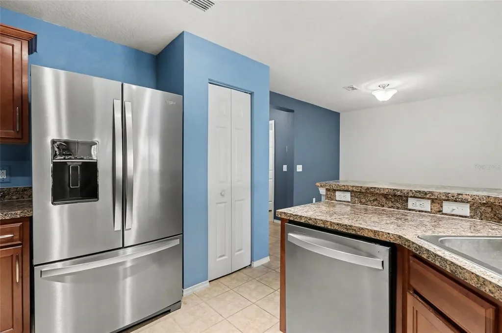 3077 Seaview Castle Drive Kissimmee FL 34746