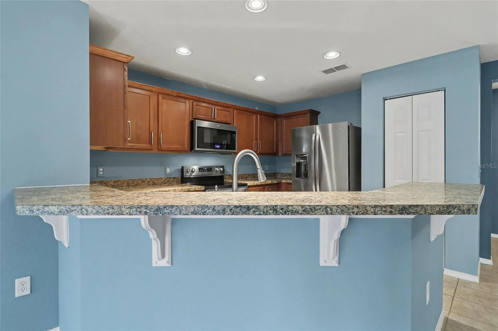 3077 Seaview Castle Drive Kissimmee FL 34746