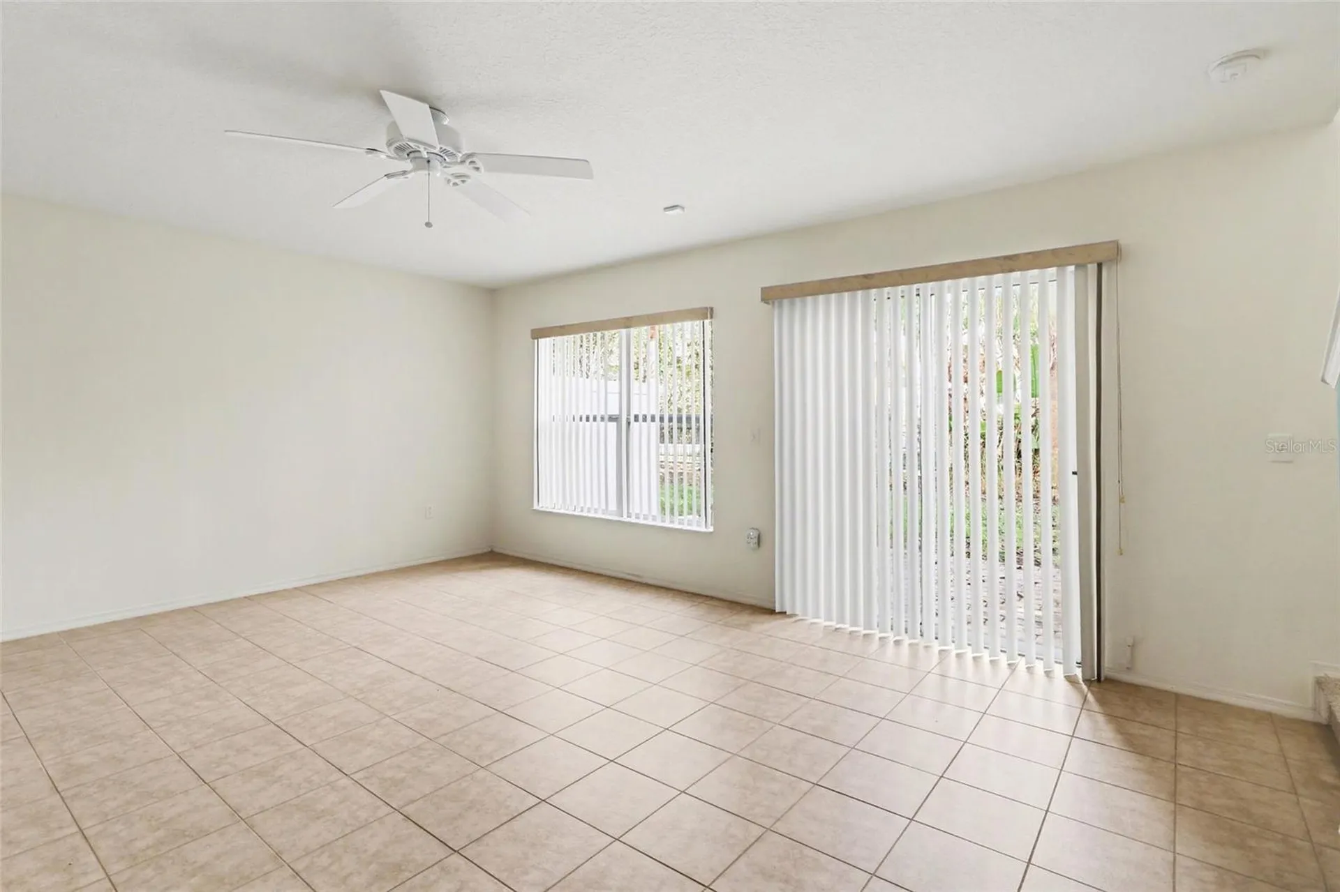 3077 Seaview Castle Drive Kissimmee FL 34746