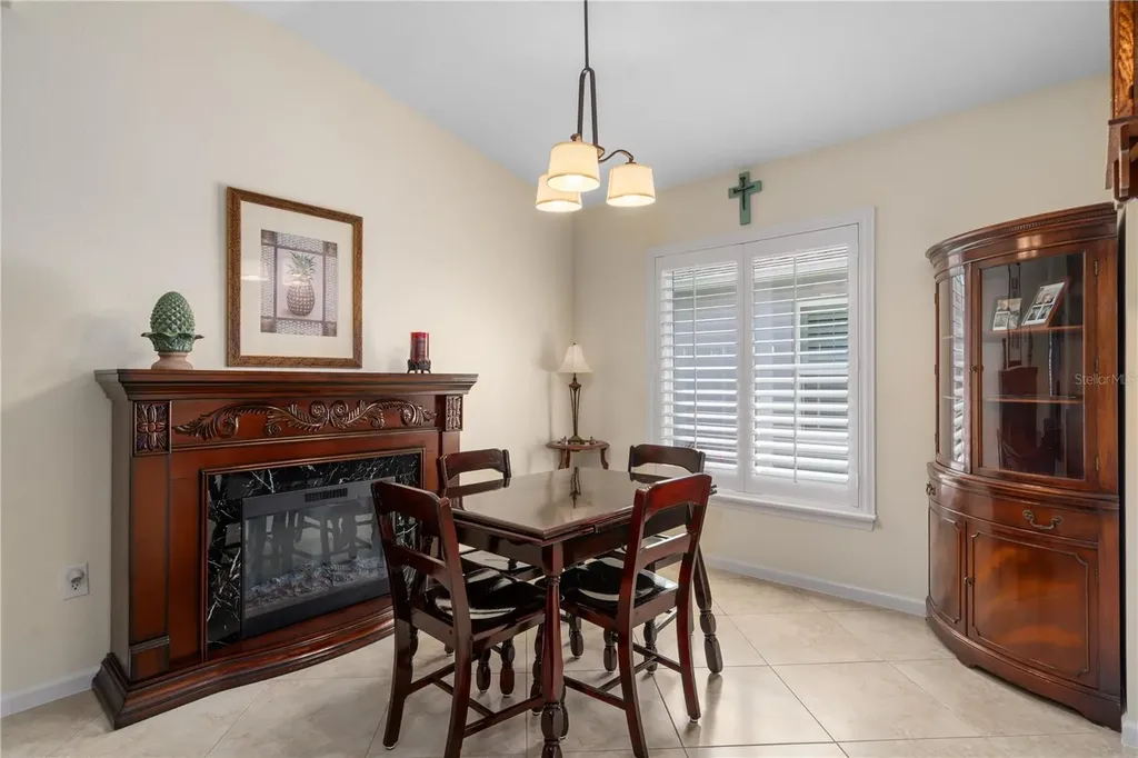 5245 Gato Del Sol Circle Wesley Chapel FL 33544