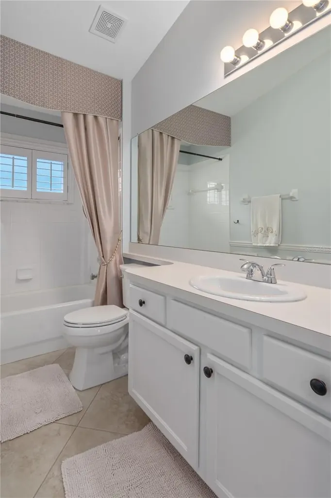 5245 Gato Del Sol Circle Wesley Chapel FL 33544