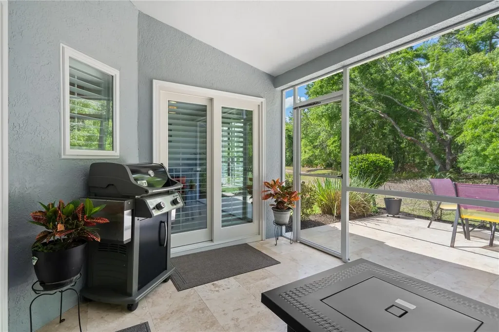 5245 Gato Del Sol Circle Wesley Chapel FL 33544