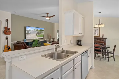 5245 Gato Del Sol Circle Wesley Chapel FL 33544