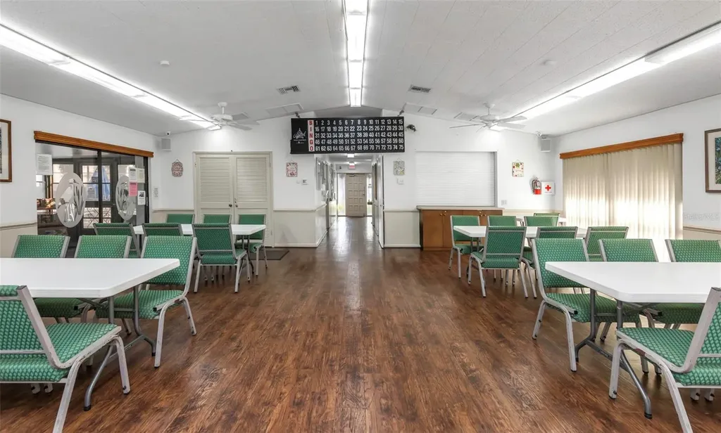 1308 Pine Ridge Circle E Tarpon Springs FL 34688