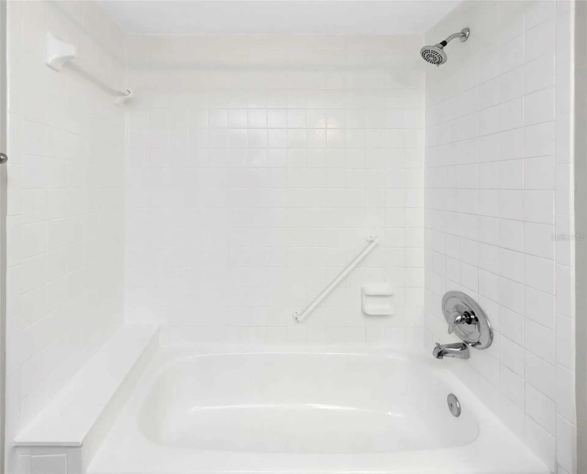 1308 Pine Ridge Circle E Tarpon Springs FL 34688