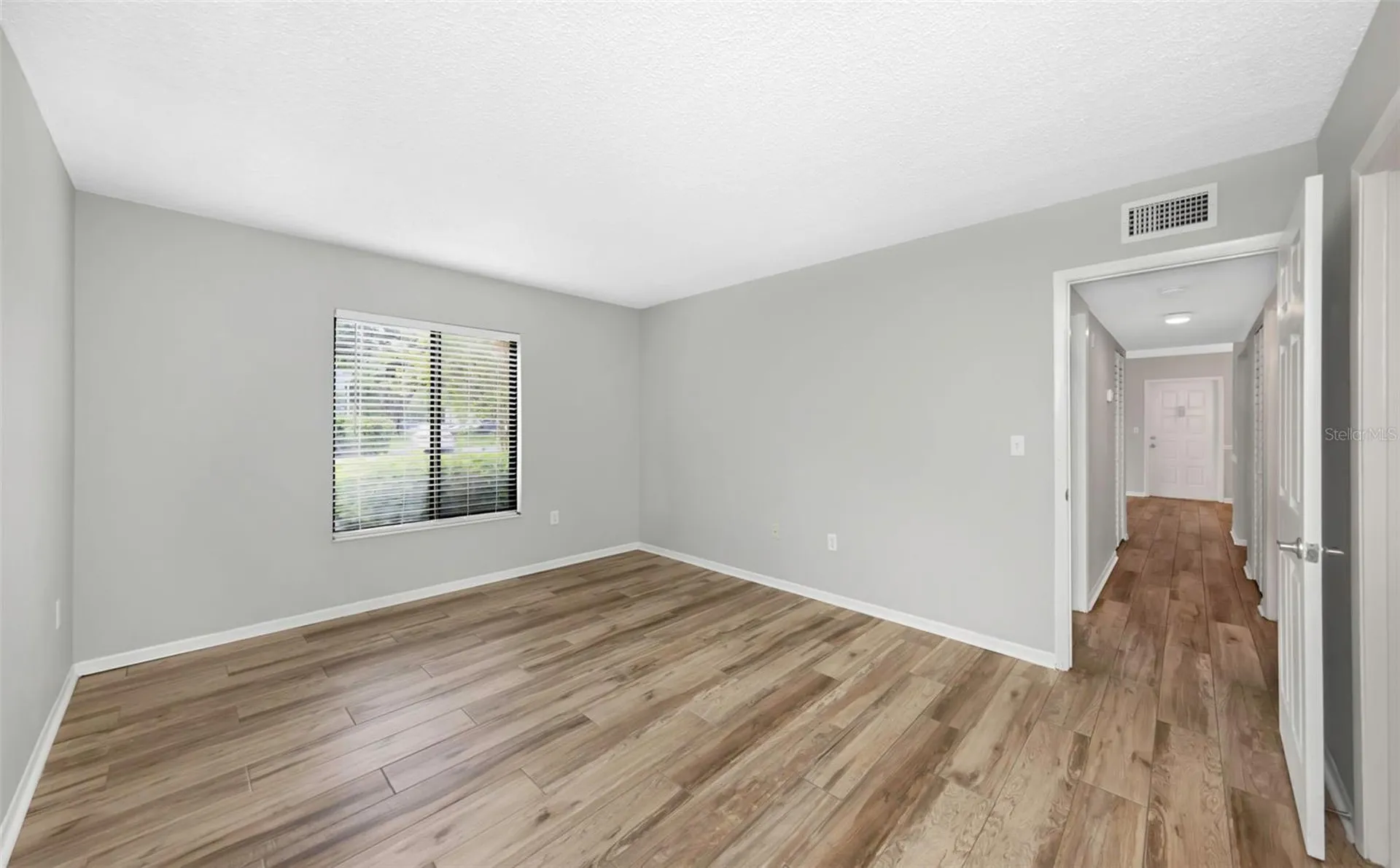 1308 Pine Ridge Circle E Tarpon Springs FL 34688