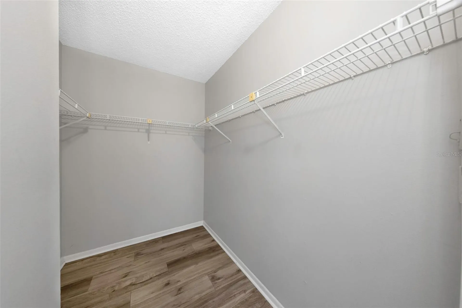 1308 Pine Ridge Circle E Tarpon Springs FL 34688