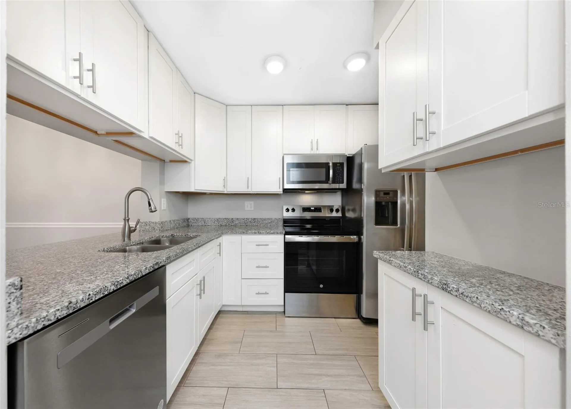 1308 Pine Ridge Circle E Tarpon Springs FL 34688