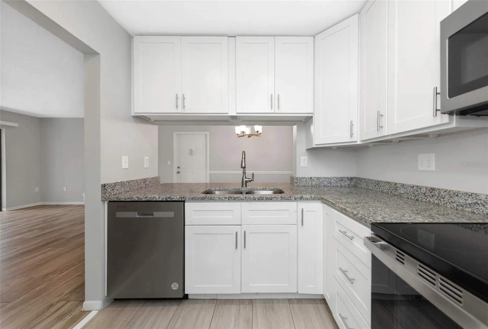 1308 Pine Ridge Circle E Tarpon Springs FL 34688