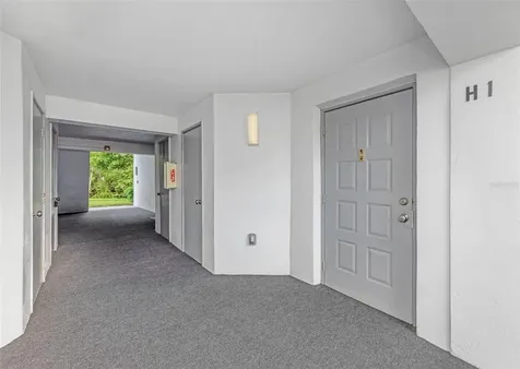 1308 Pine Ridge Circle E Tarpon Springs FL 34688